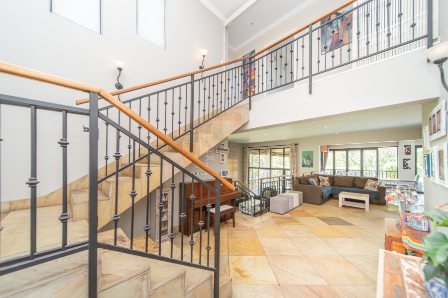 5 Bedroom Property for Sale in Beacon Bay Eastern Cape